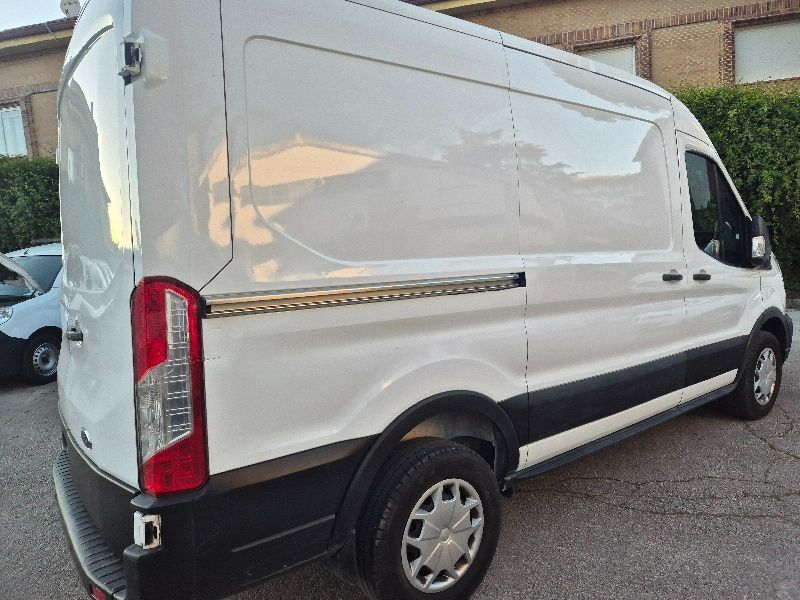 Foto del FORD Transit FT 350 L2 Van Trend 130