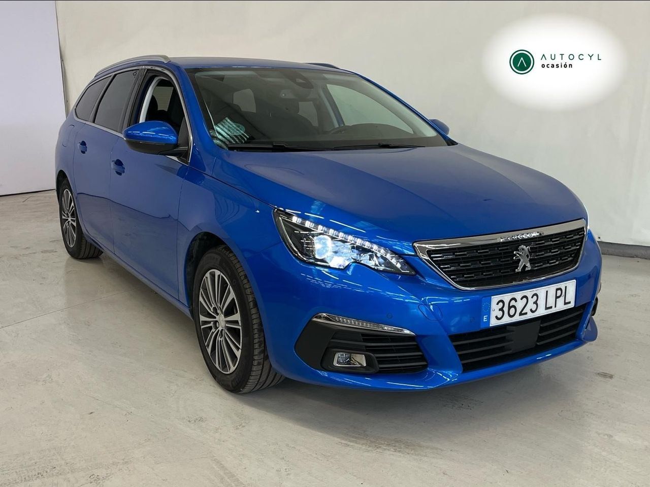 PEUGEOT 308 (SW Active Pack Puretech 130 S&S MAN) en Valladolid
