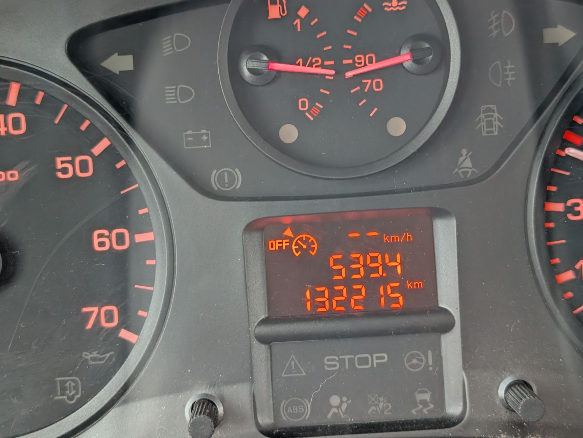 Foto del PEUGEOT Partner Tepee 1.6BlueHDI Access 75