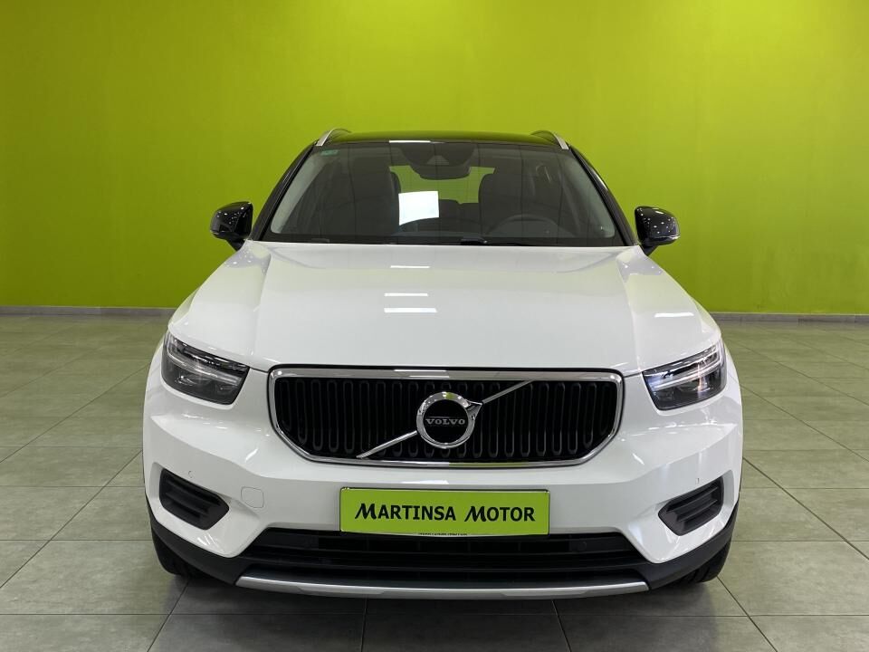 Foto del VOLVO XC40 B4 Momentum Pro Aut.