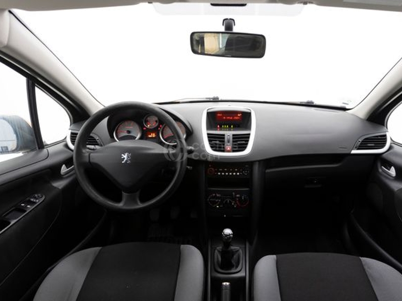 Foto del PEUGEOT 207 1.4i Urban 75