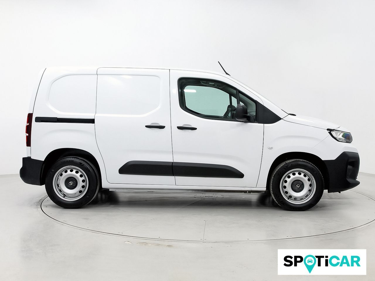 Foto del CITROEN Berlingo BlueHDi S&S Talla M Plus 100