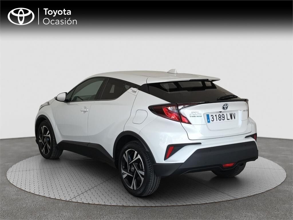 Foto del TOYOTA C-HR 125H Advance