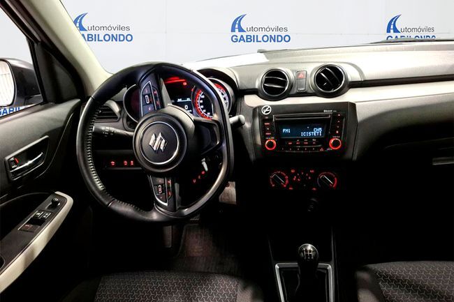 Foto del SUZUKI Swift 1.2 Mild Hybrid GLE