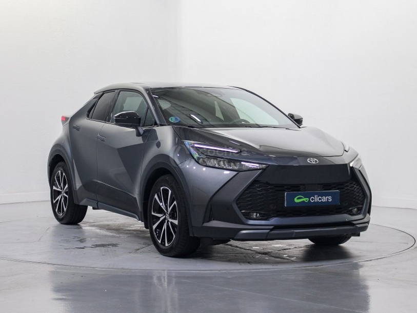 Foto del TOYOTA C-HR 140H Advance
