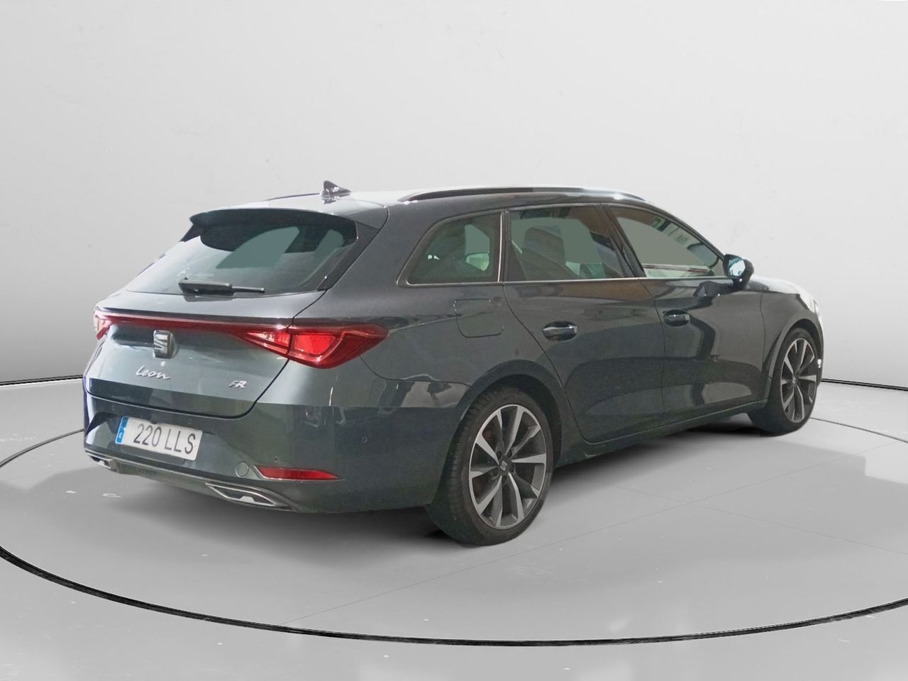 Foto del SEAT León 1.5 eTSI S&S FR DSG-7 150