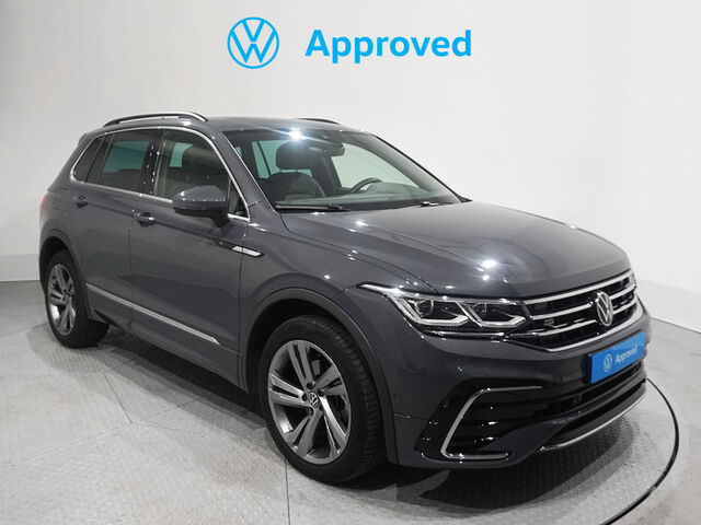 VOLKSWAGEN Tiguan (R-Line 2.0 TDI 4Motion 110 kW (150 CV) DSG) en León