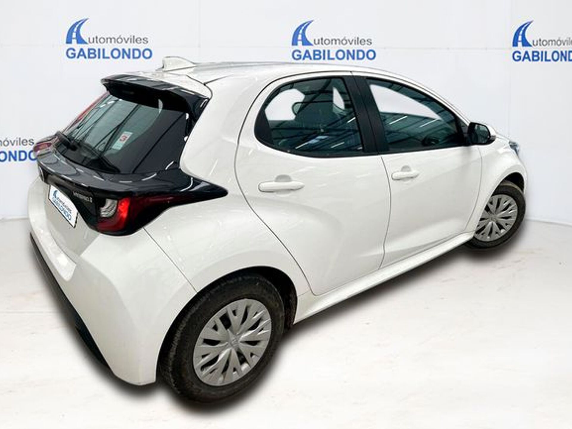 Imagen 2 de TOYOTA Yaris