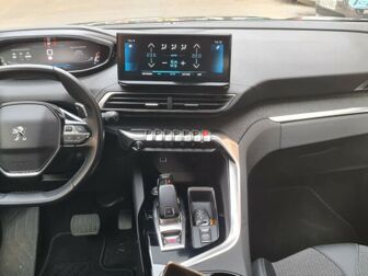 Imagen de PEUGEOT 5008 1.2 PureTech S&S Allure 130