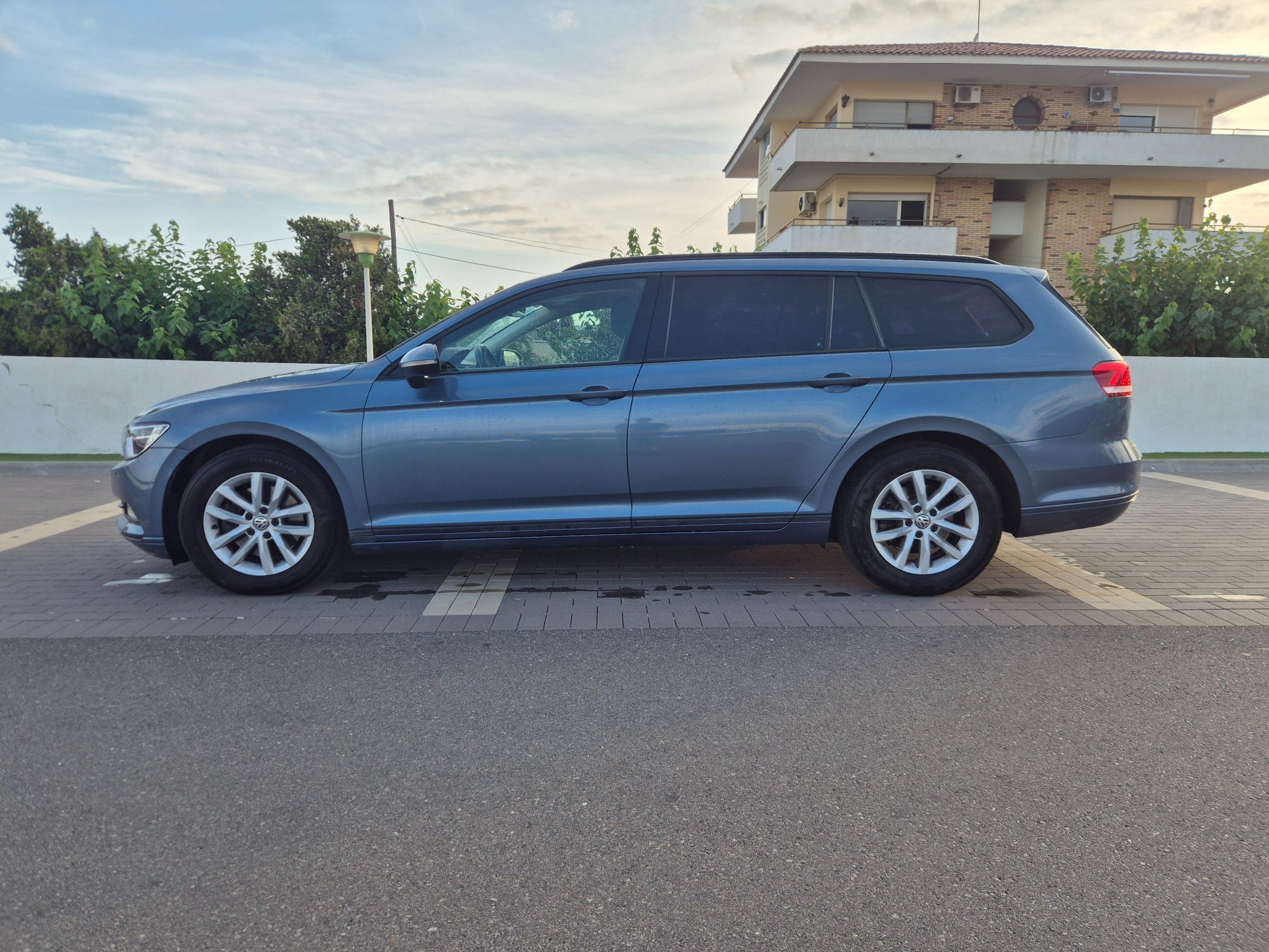 Foto del VOLKSWAGEN Passat Variant 2.0TDI Advance 110kW