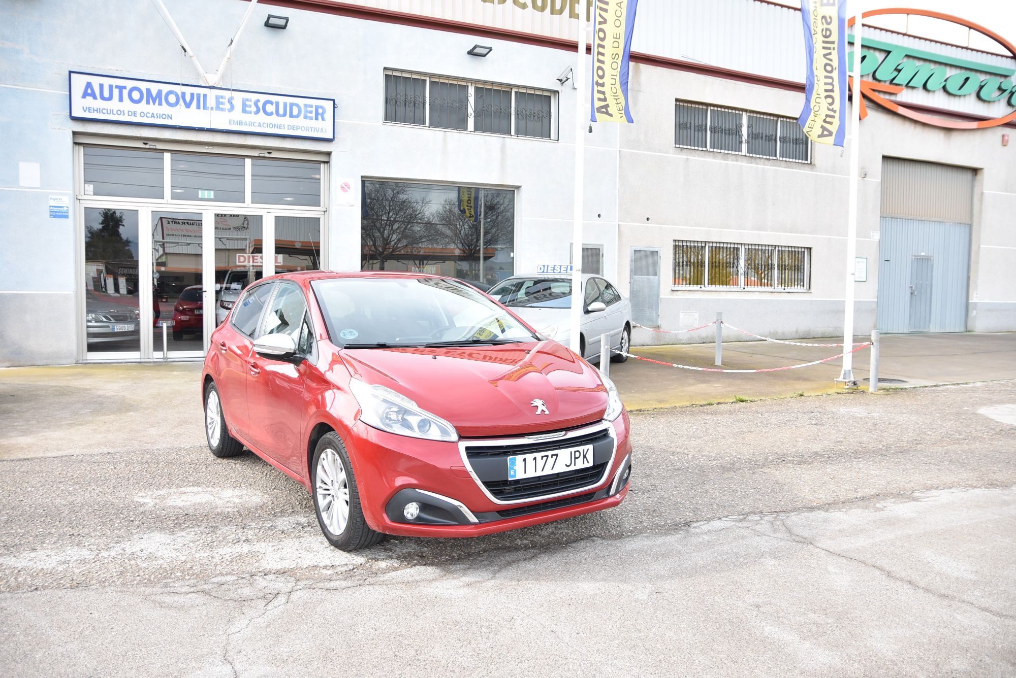 PEUGEOT 208 (1.2 PureTech Style 82) en Castellón