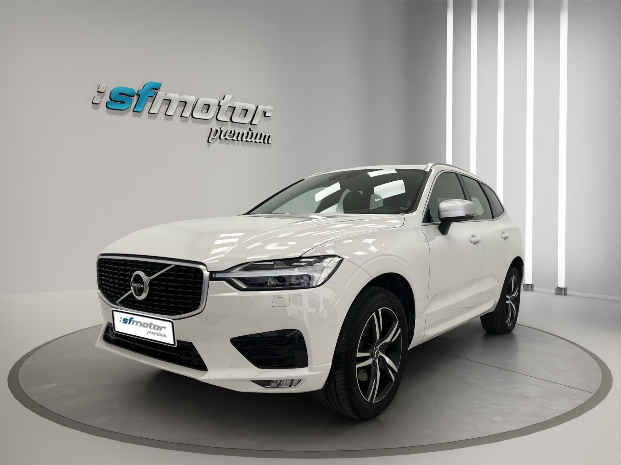 Foto del VOLVO XC60 D4 R-Design AWD Aut.