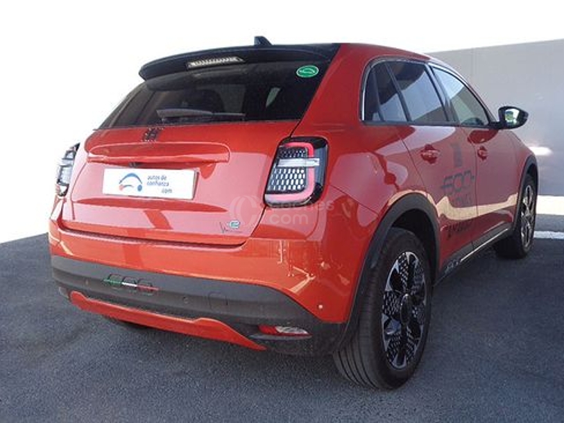 Foto del FIAT 600 e 115kw 54kwh Red