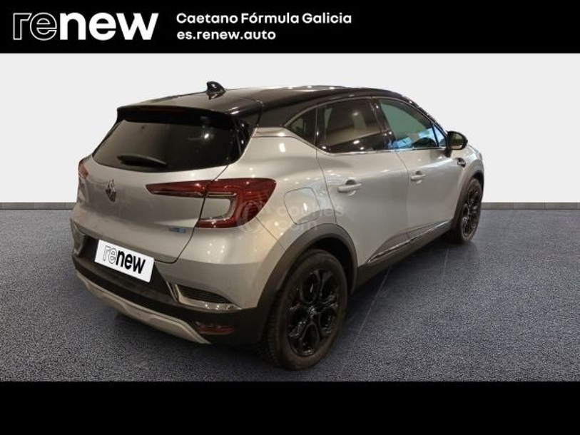 Foto del RENAULT Captur E-TECH Híbrido Enchufable SL 117kW