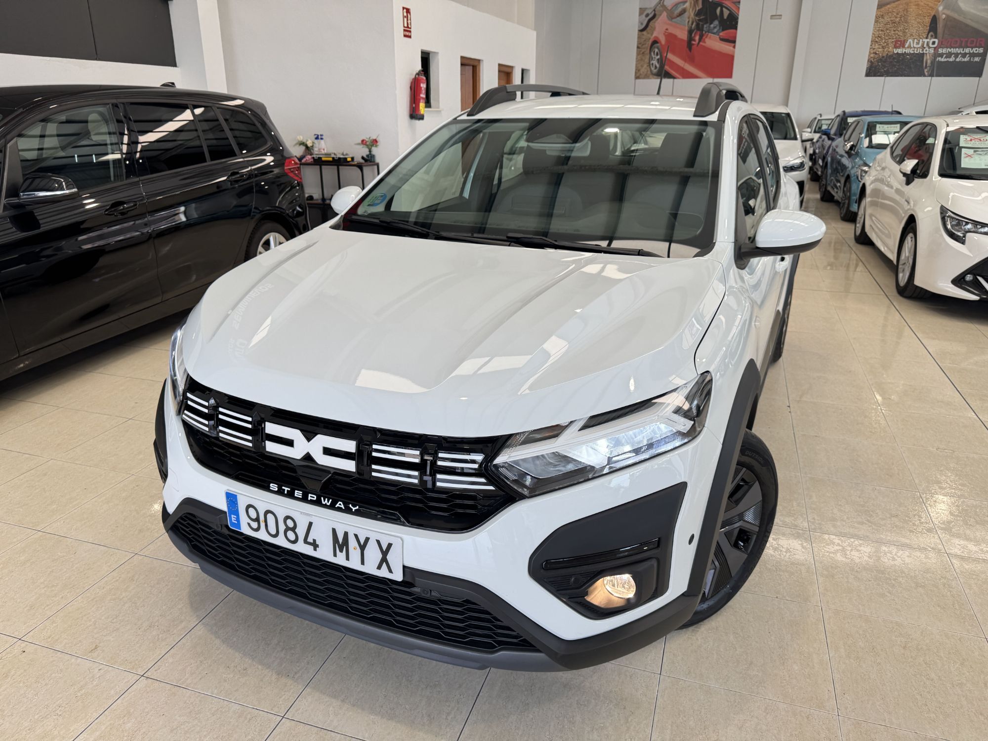 DACIA Sandero (Stepway ECO-G Expresion Go 74kW) en Málaga