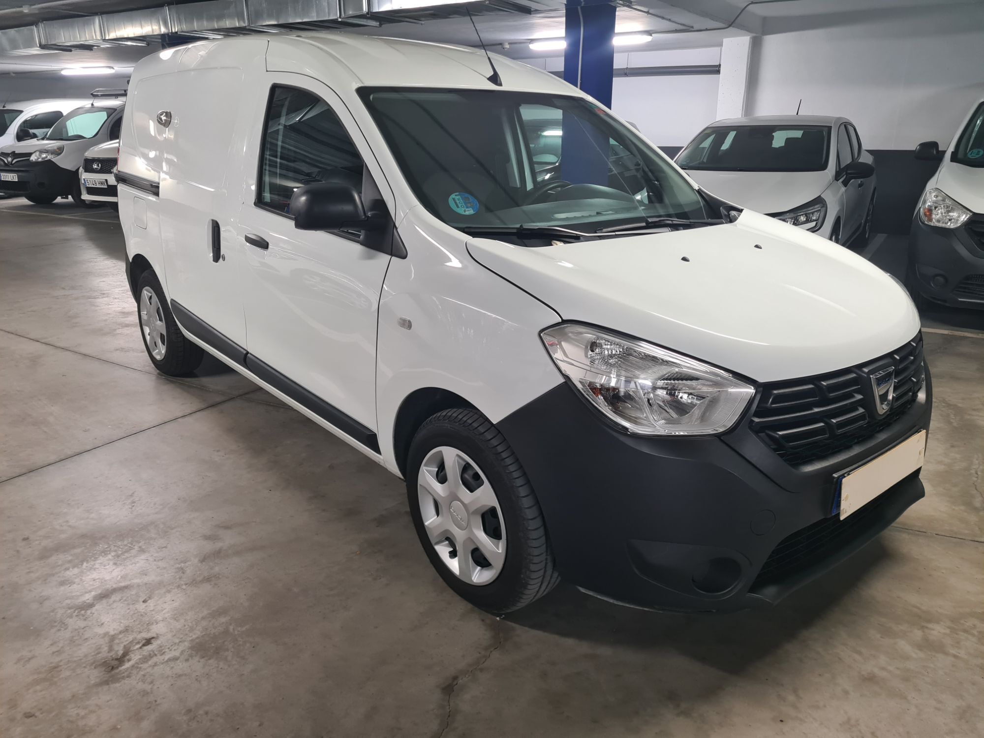 DACIA Dokker Comercial (Van 1.6 GLP Essential 80kW) en Madrid
