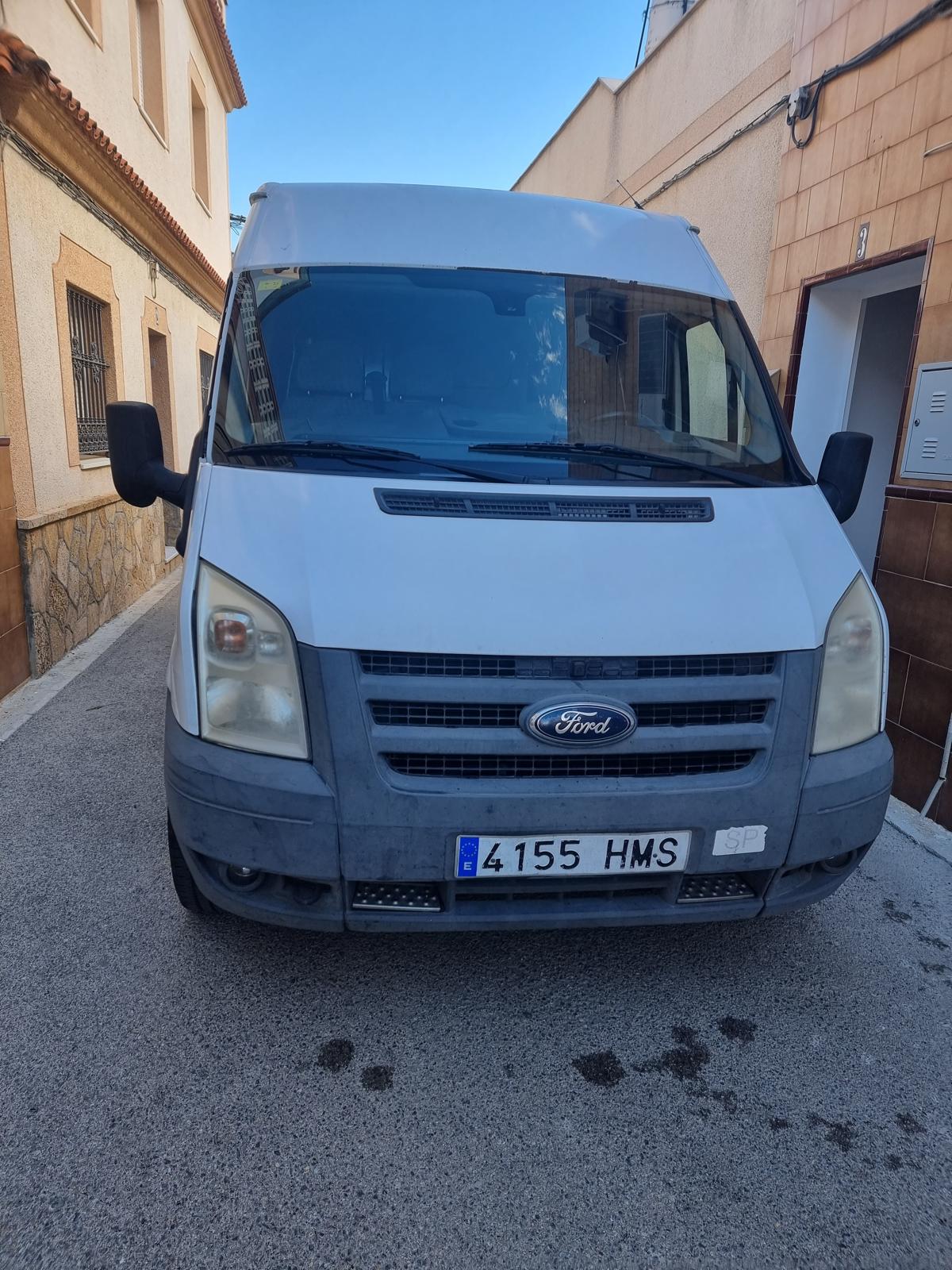 Foto del FORD Transit FT 350L Van Tracción Del. 140