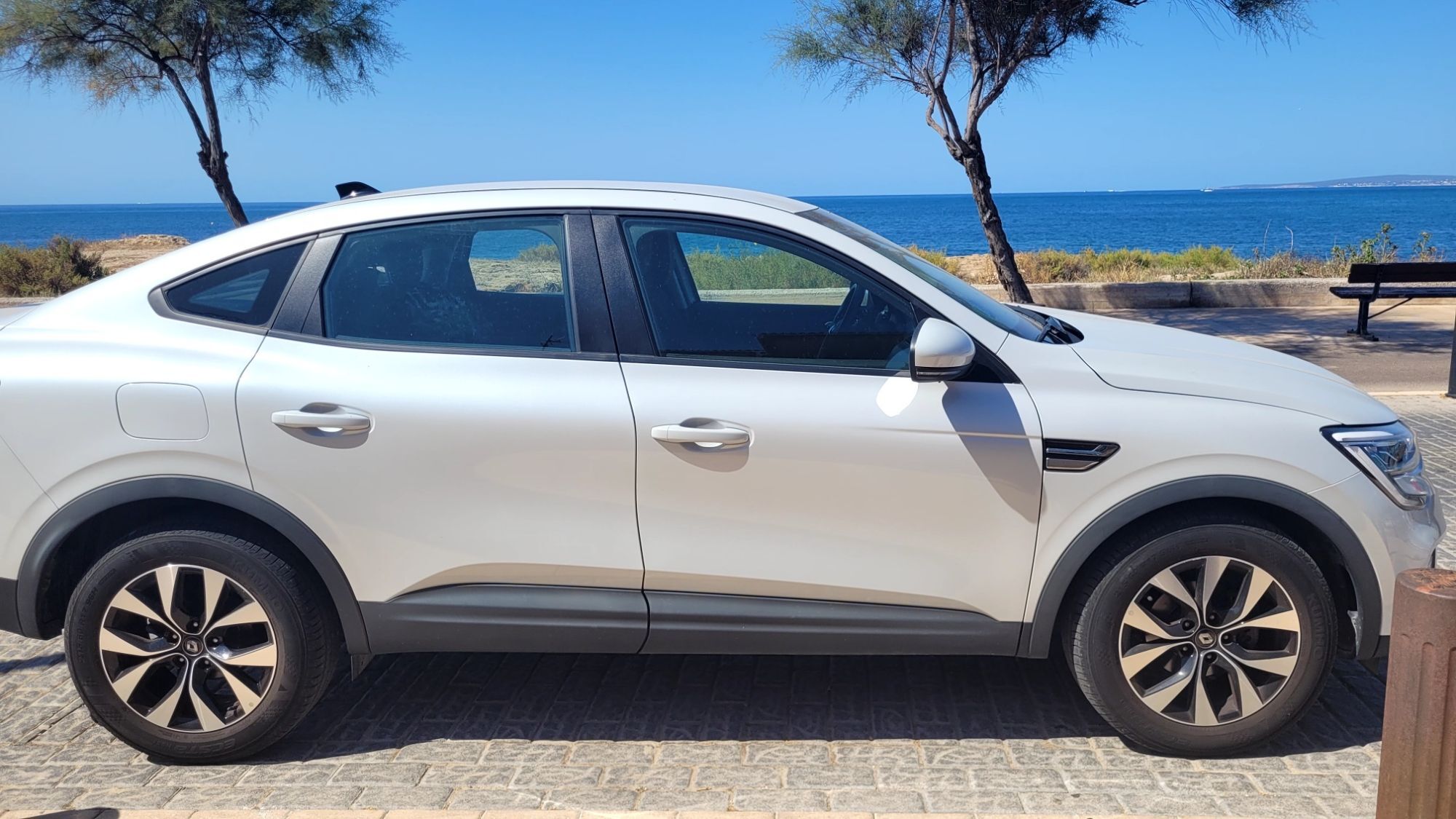 Foto del RENAULT Arkana 1.6 E-Tech Equilibre 105kW