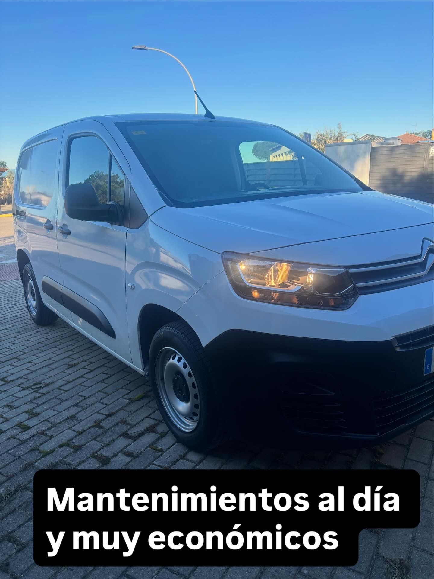 Foto del CITROEN Berlingo Van BlueHDi Talla M Control 75