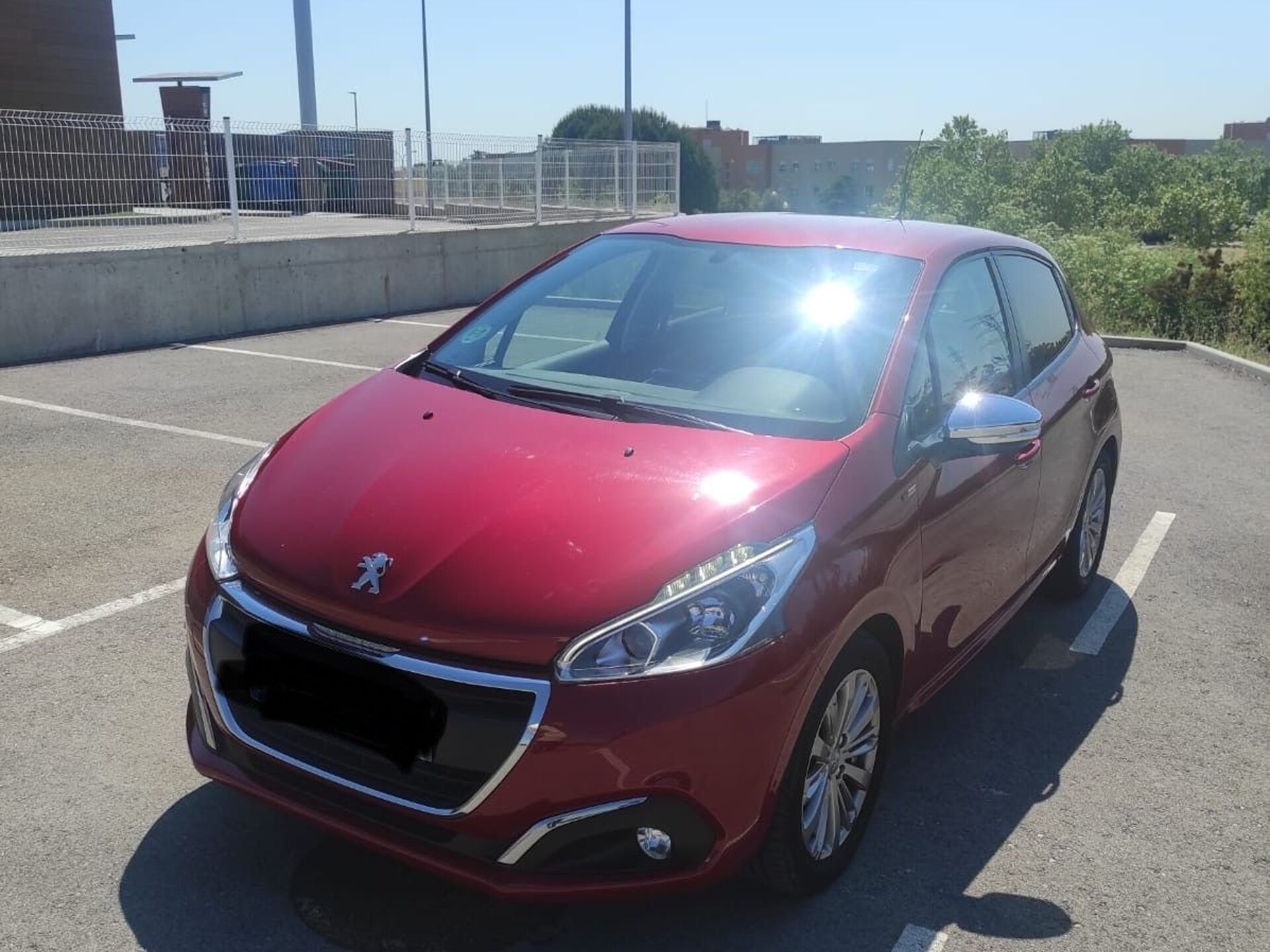 Imagen 3 de PEUGEOT 208