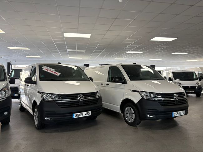 Foto del VOLKSWAGEN Transporter Furgón MRW 2.0TDI BMT 81kW