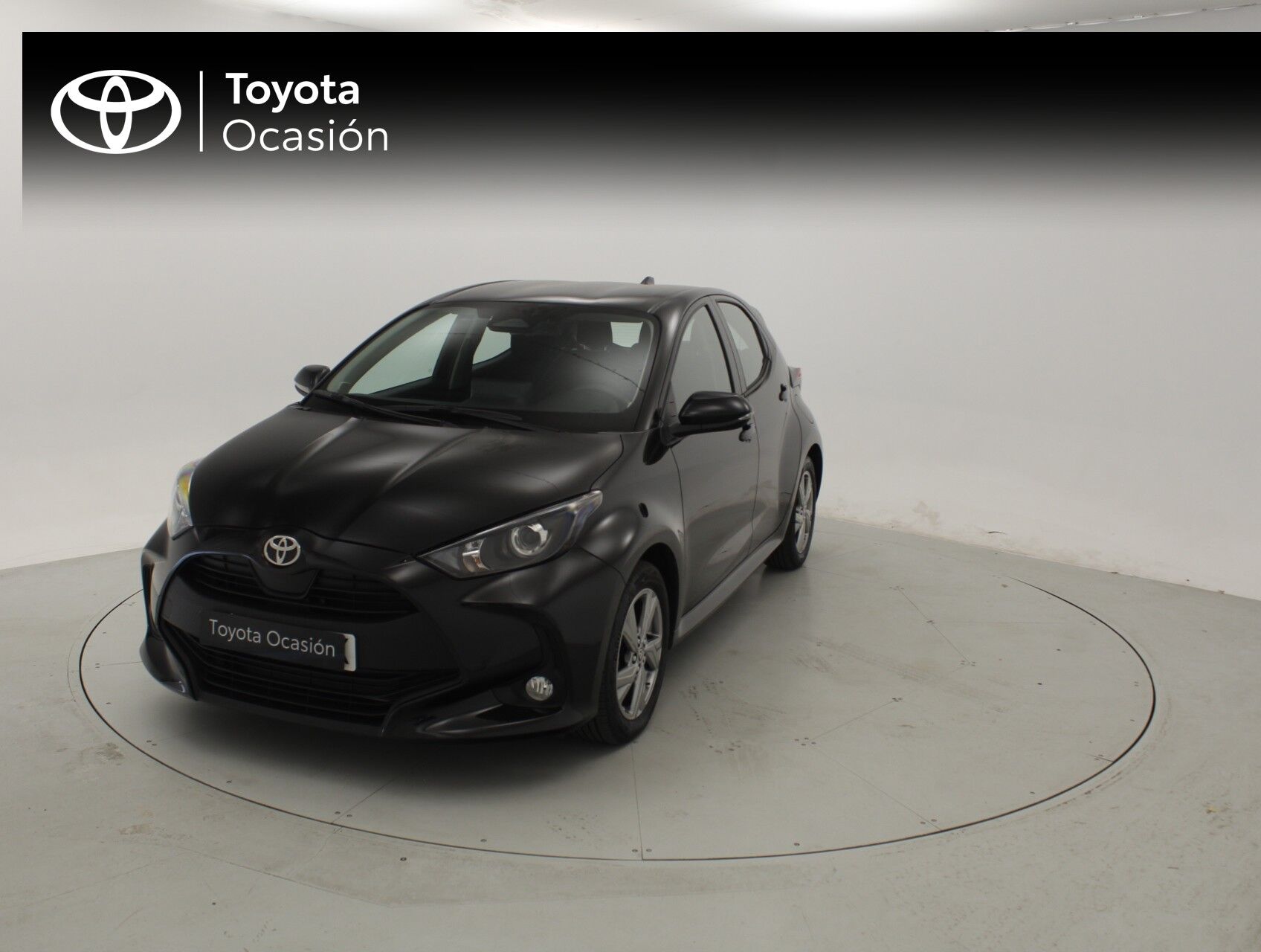 TOYOTA Yaris (Berlina 1.5 VVT-I HEV ACTIVE PLUS 116 5P) en Barcelona