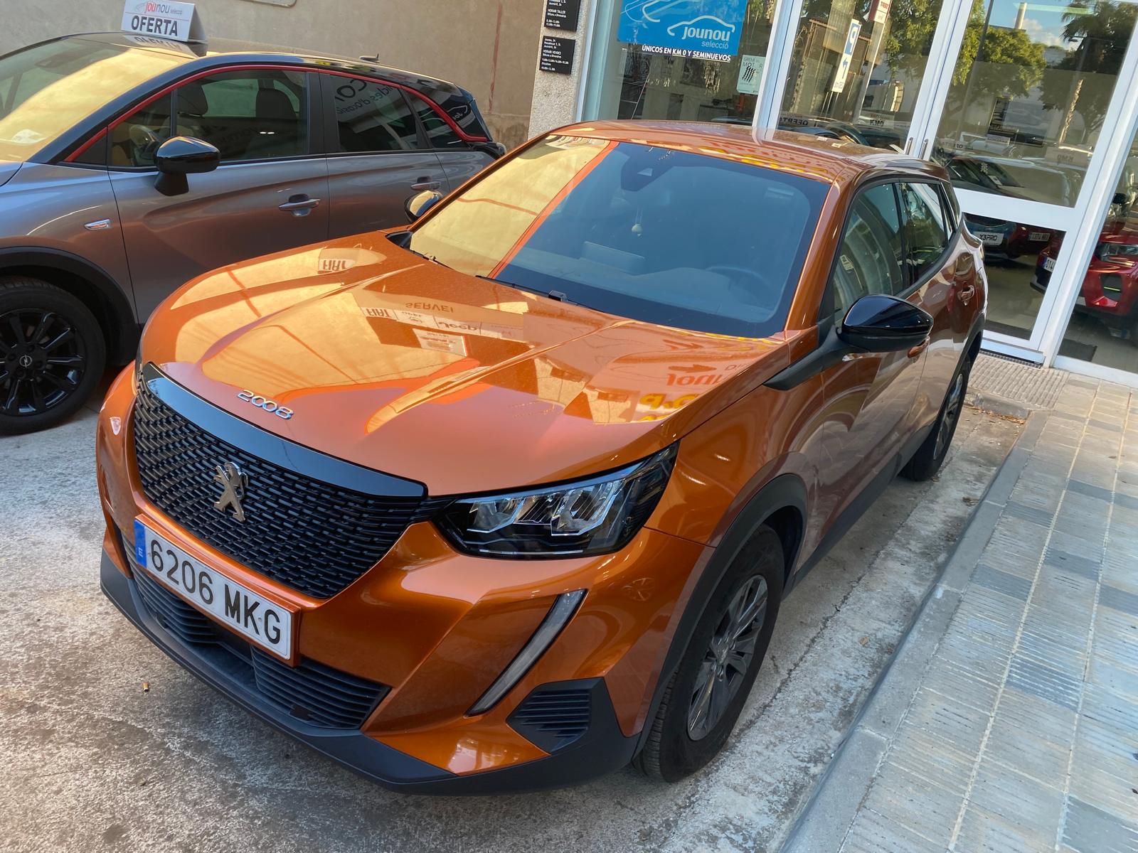 PEUGEOT 2008 (Active Puretech 100 S&S 6 Vel. MAN) en Barcelona