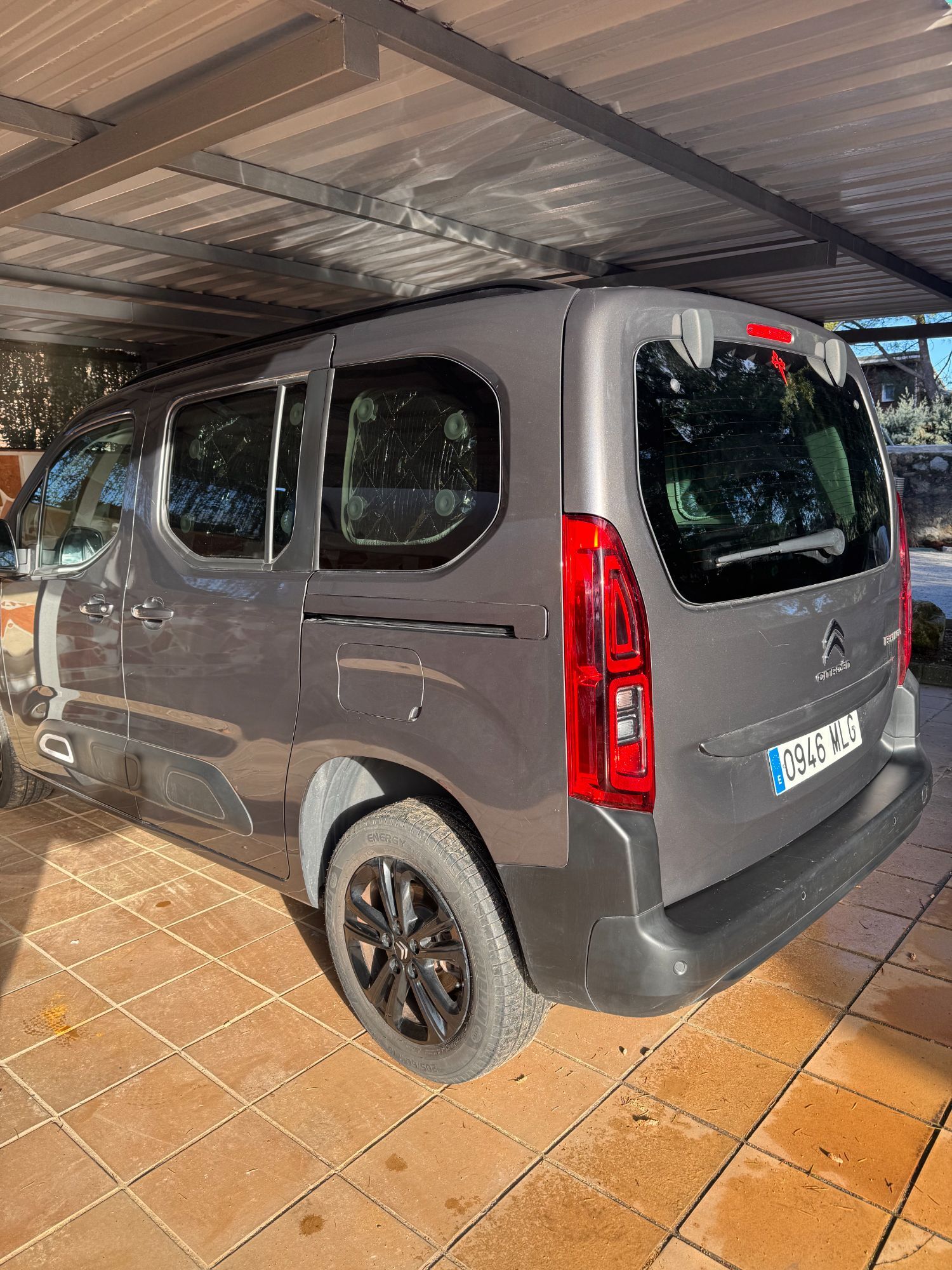 Foto del CITROEN Berlingo Combi BlueHDi S&S Talla M Shine 100