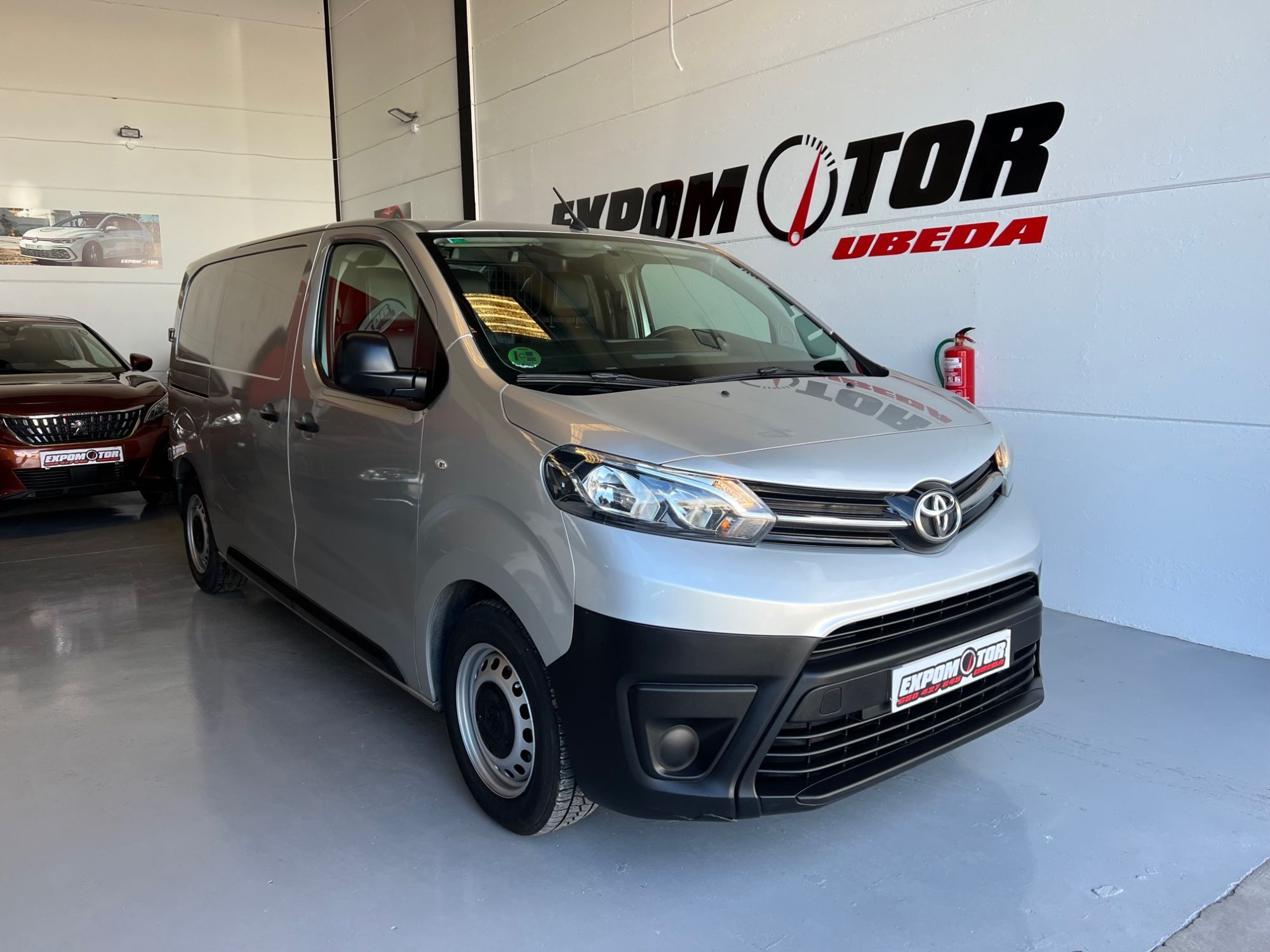 TOYOTA Proace Van Media 1.6D Business 95