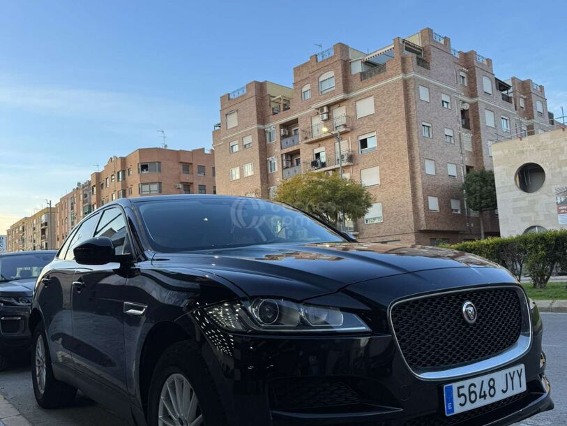 Foto del JAGUAR F-Pace 2.0i4D Prestige Aut. AWD 180