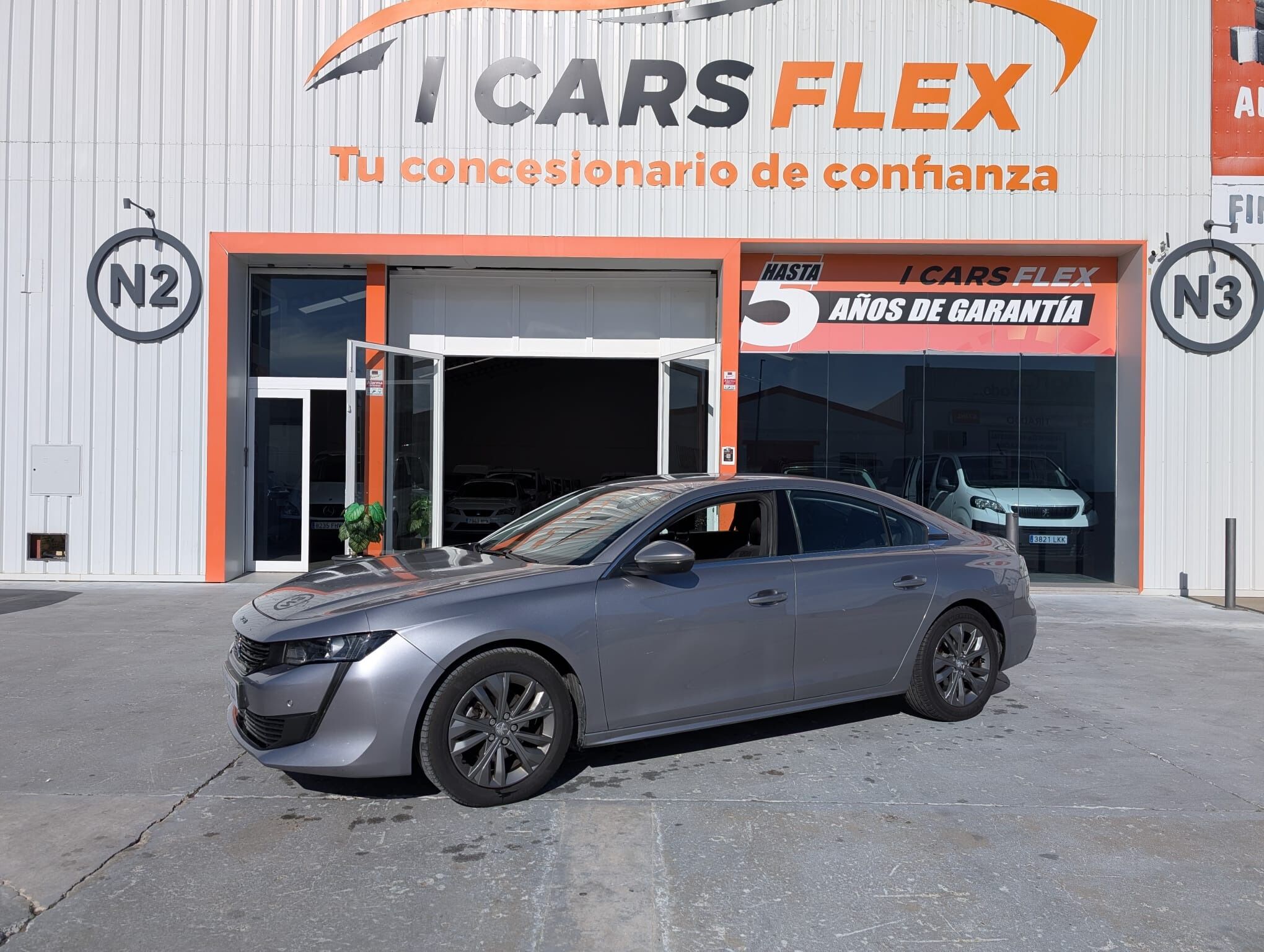 PEUGEOT 508 (5P Allure Pack BlueHDi 130 S&S EAT8) en Sevilla