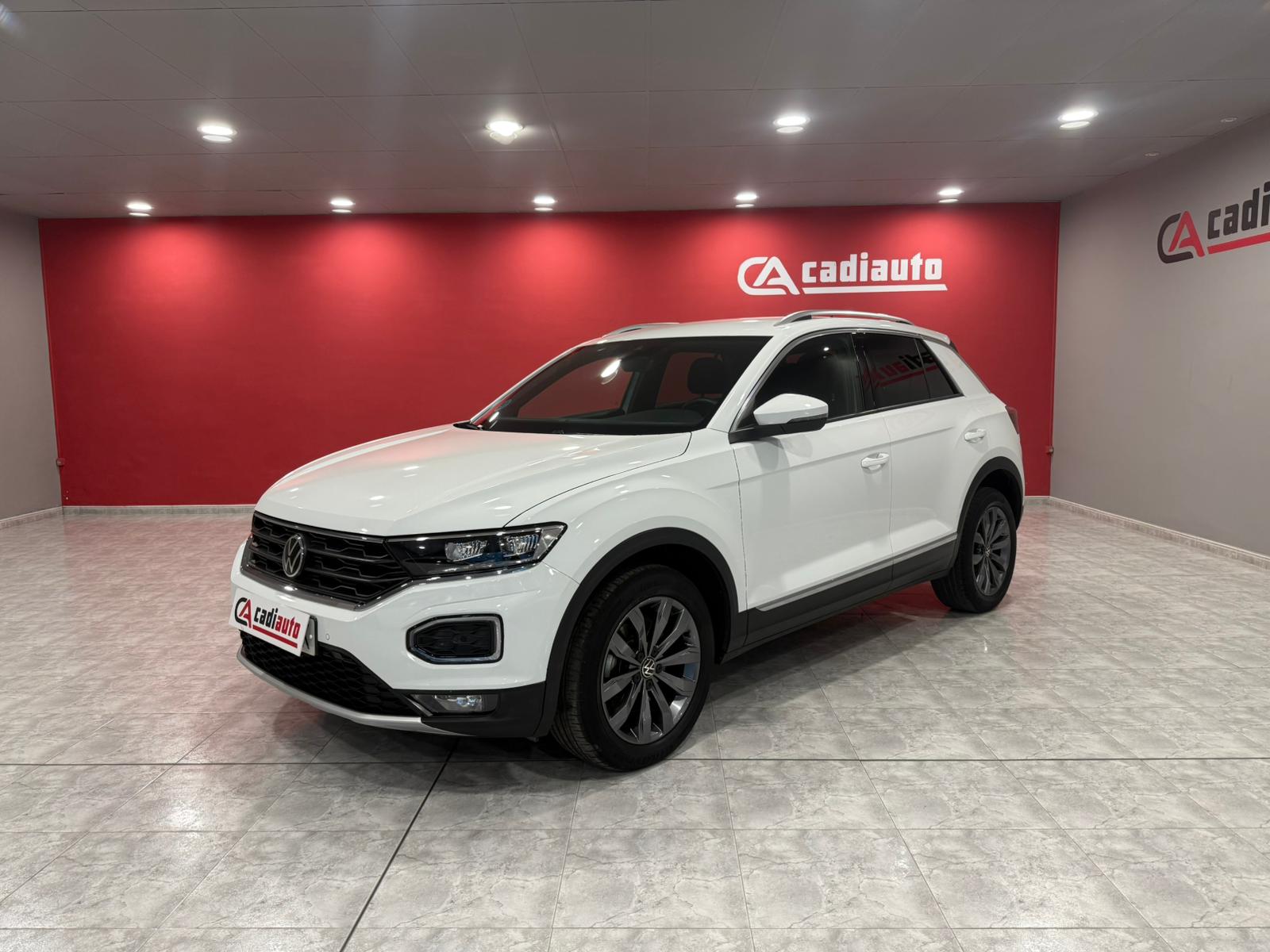 VOLKSWAGEN T-Roc (2.0TDI Sport) en Barcelona
