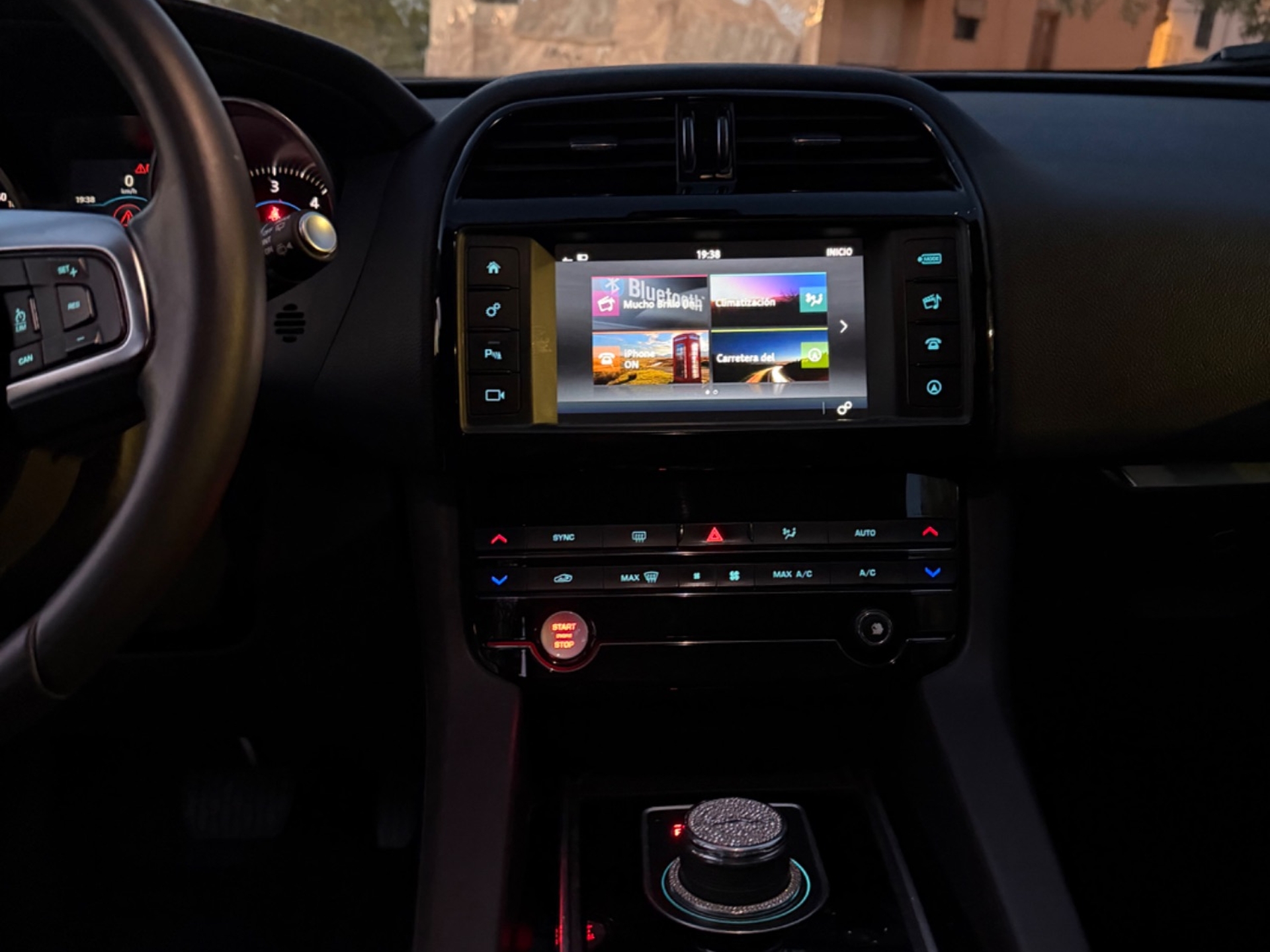 Imagen de JAGUAR F-Pace