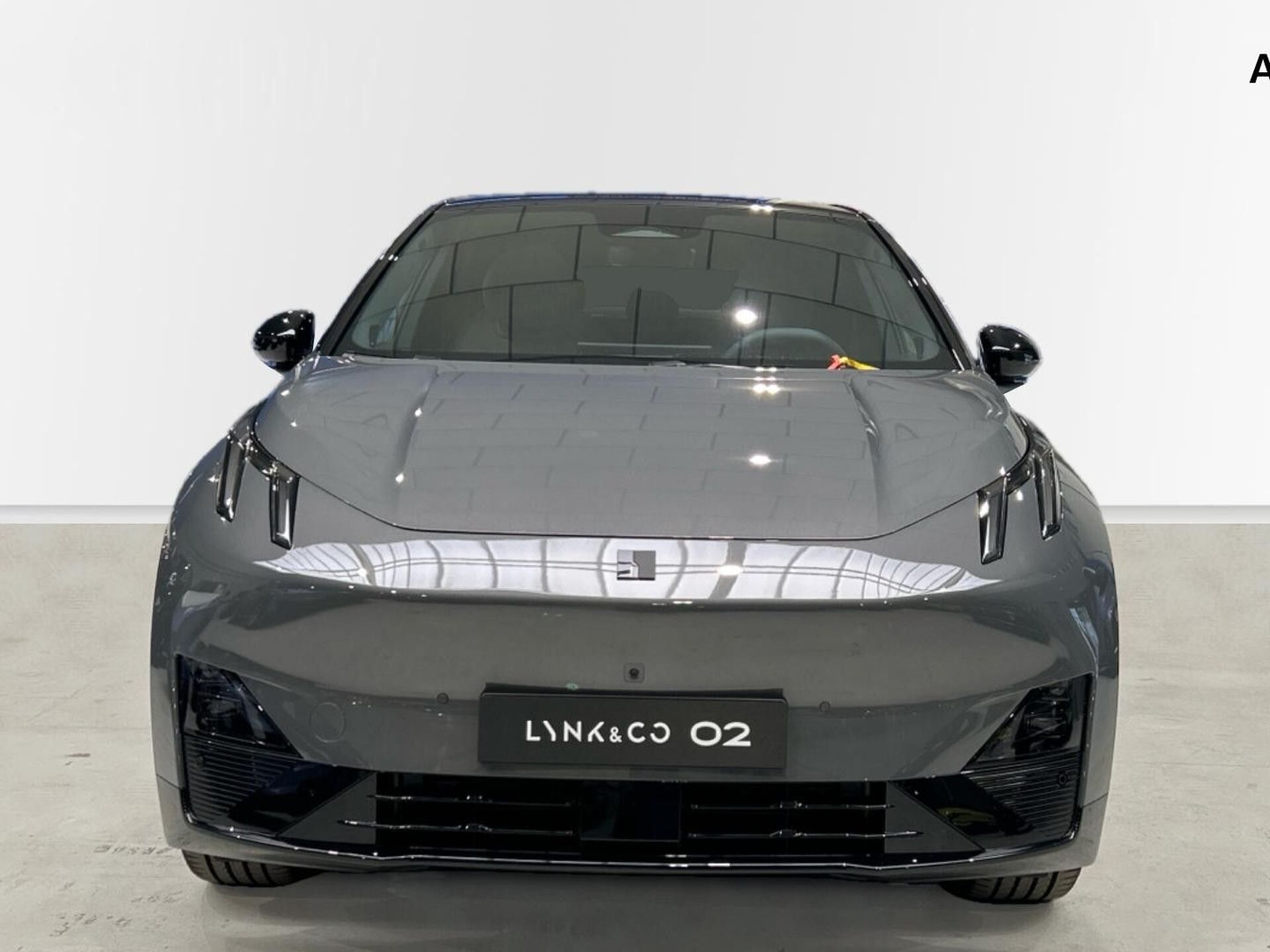 Imagen 3 de LYNK & CO 02