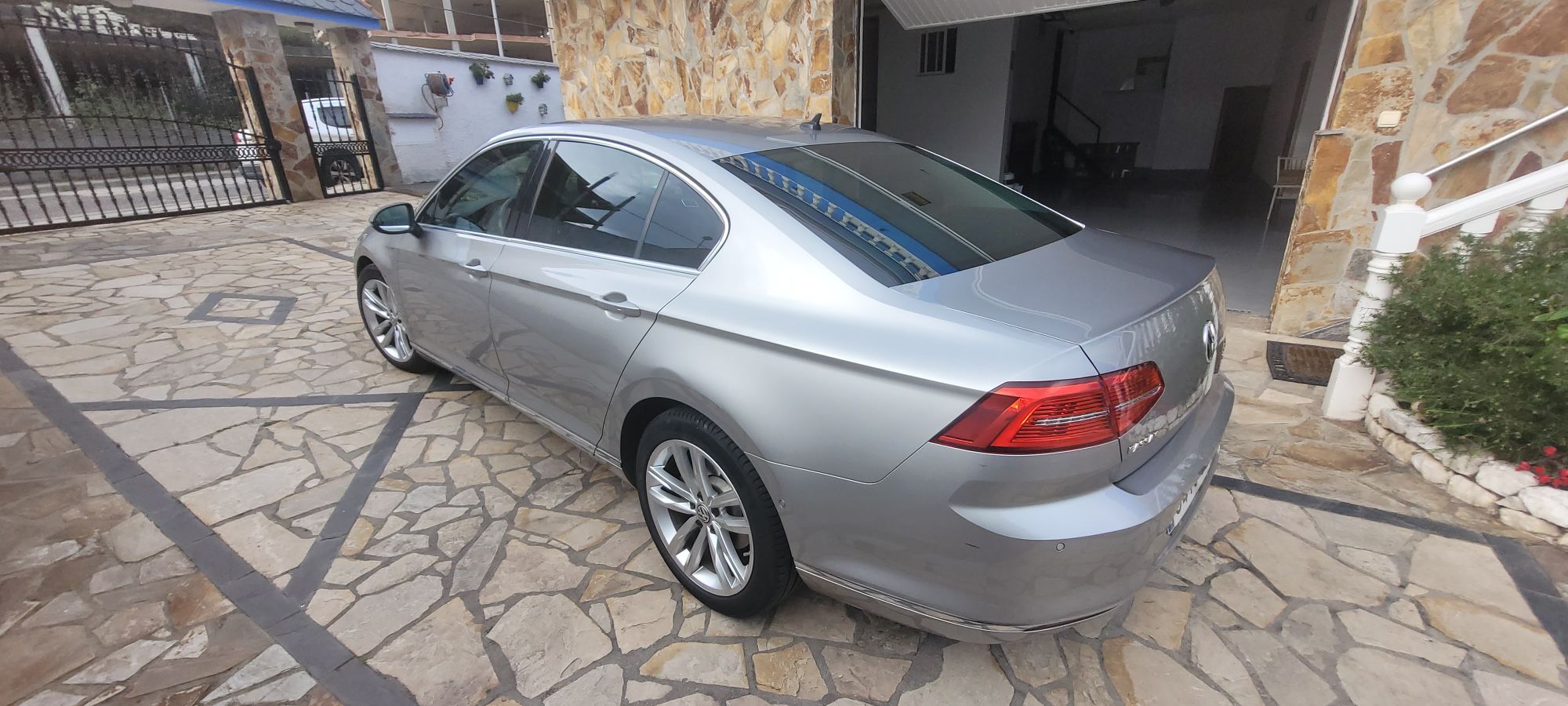 Foto del VOLKSWAGEN Passat 2.0TDI BMT Sport 4M DSG 140kW