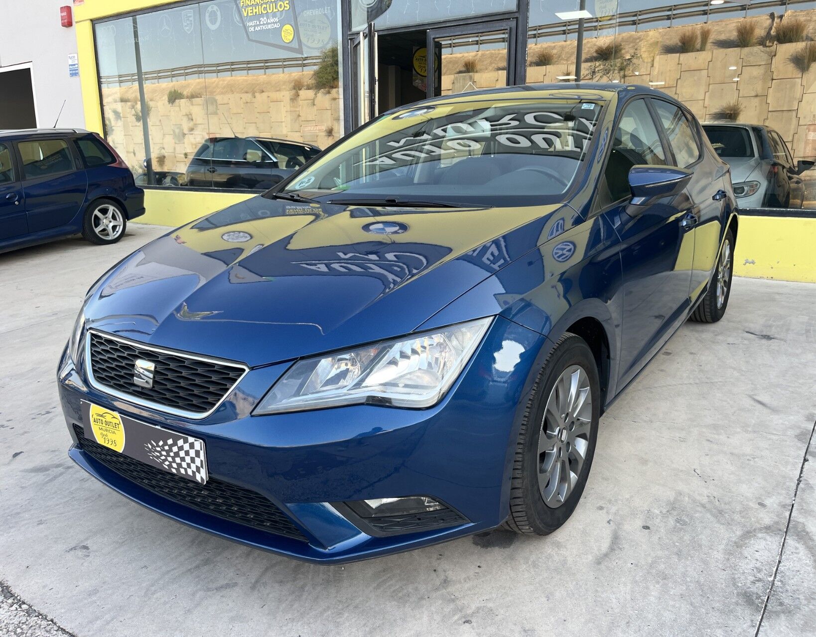 SEAT León (1.6 TDI 105cv St&Sp I-Tech) en Murcia
