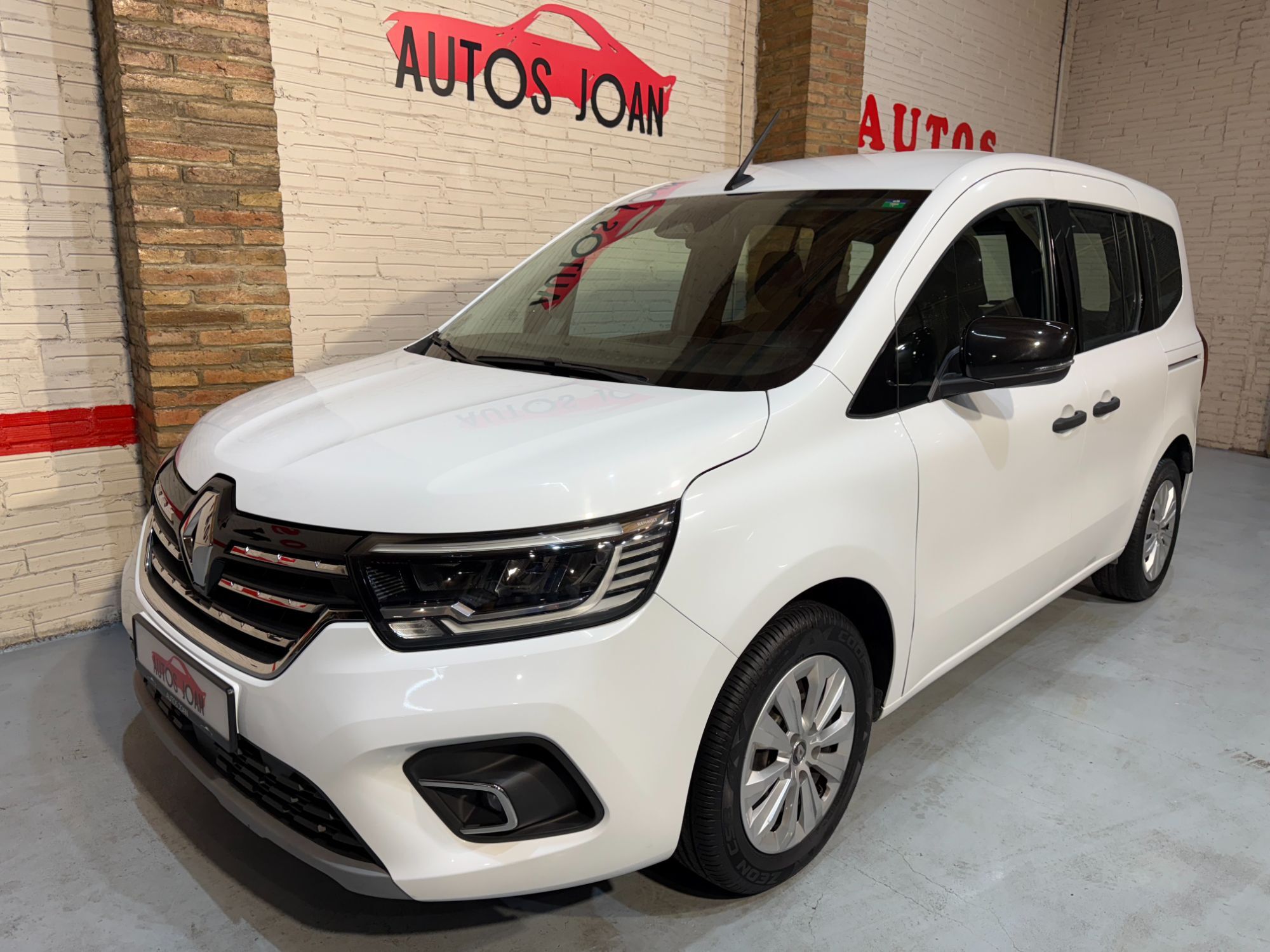 RENAULT Kangoo (Combi 1.5dCi Blue Life Edition One 70kW) en Barcelona