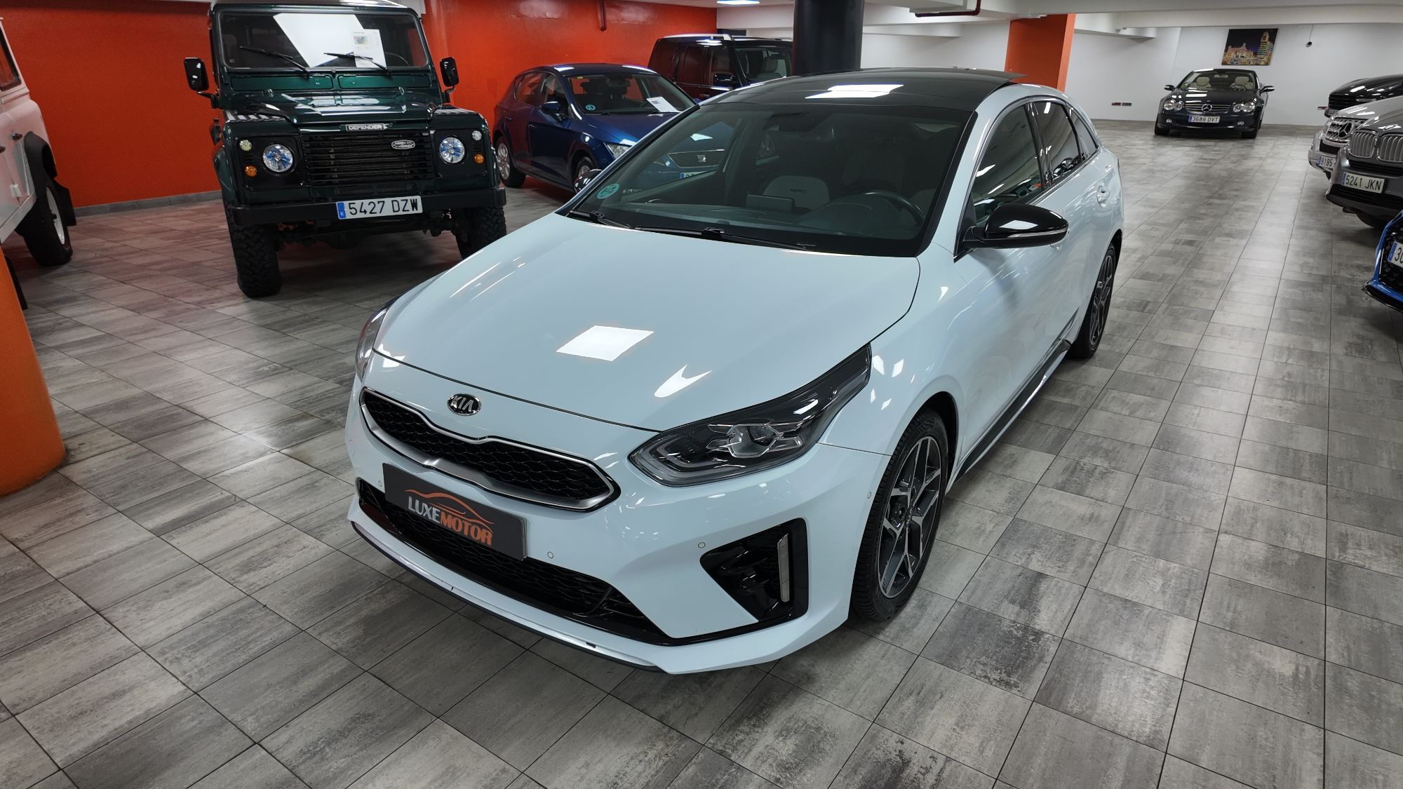 KIA Ceed (Tourer 1.6CRDi Eco-Dynamics GT Line 136) en Madrid