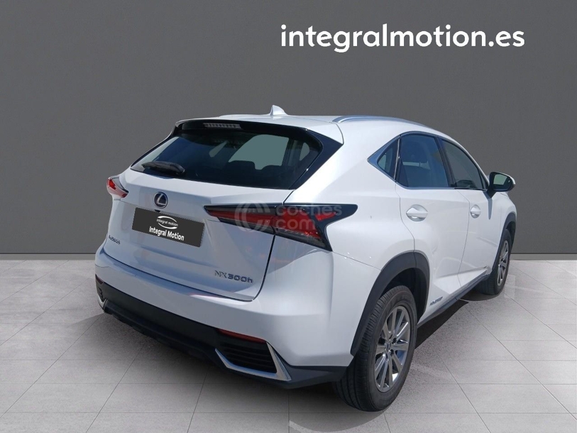 Foto del LEXUS NX 300h Business Navigation 2WD