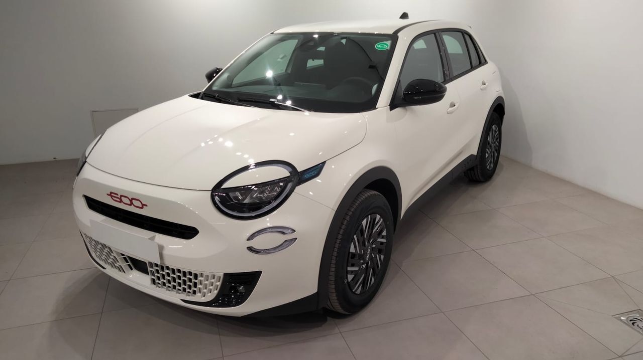 FIAT 600 (600e RED 54kwh 115kw (156cv)) en Álava