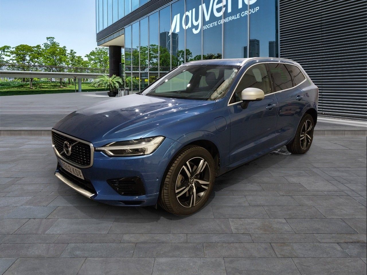 VOLVO XC60 (T8 R-Design AWD Auto 287 kW (390 CV)) en Madrid