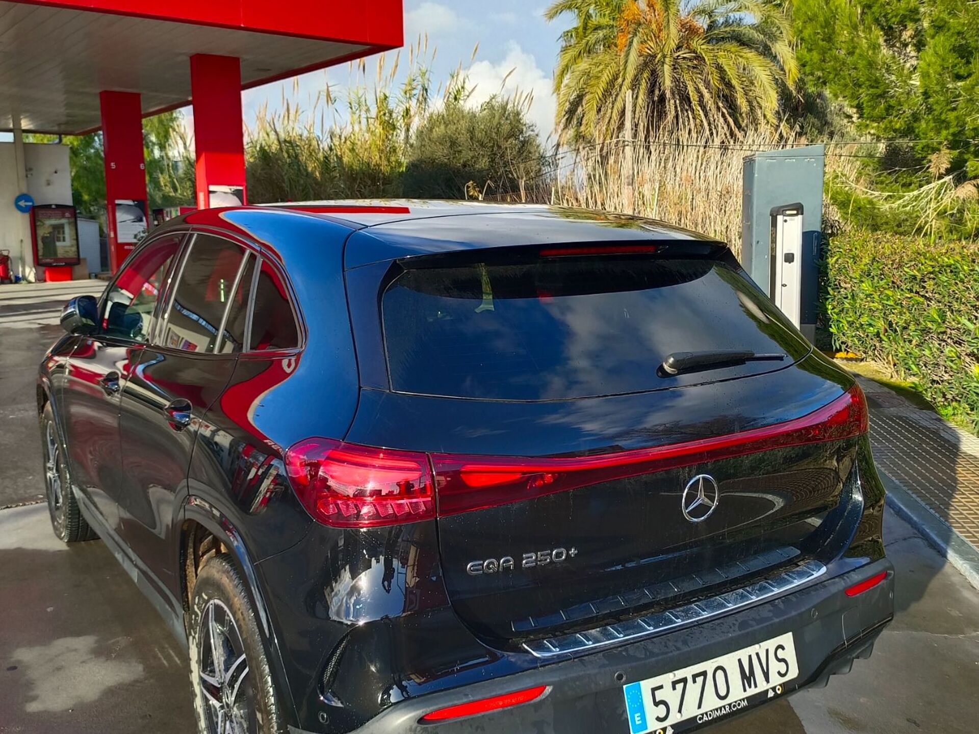 Imagen 2 de MERCEDES EQA