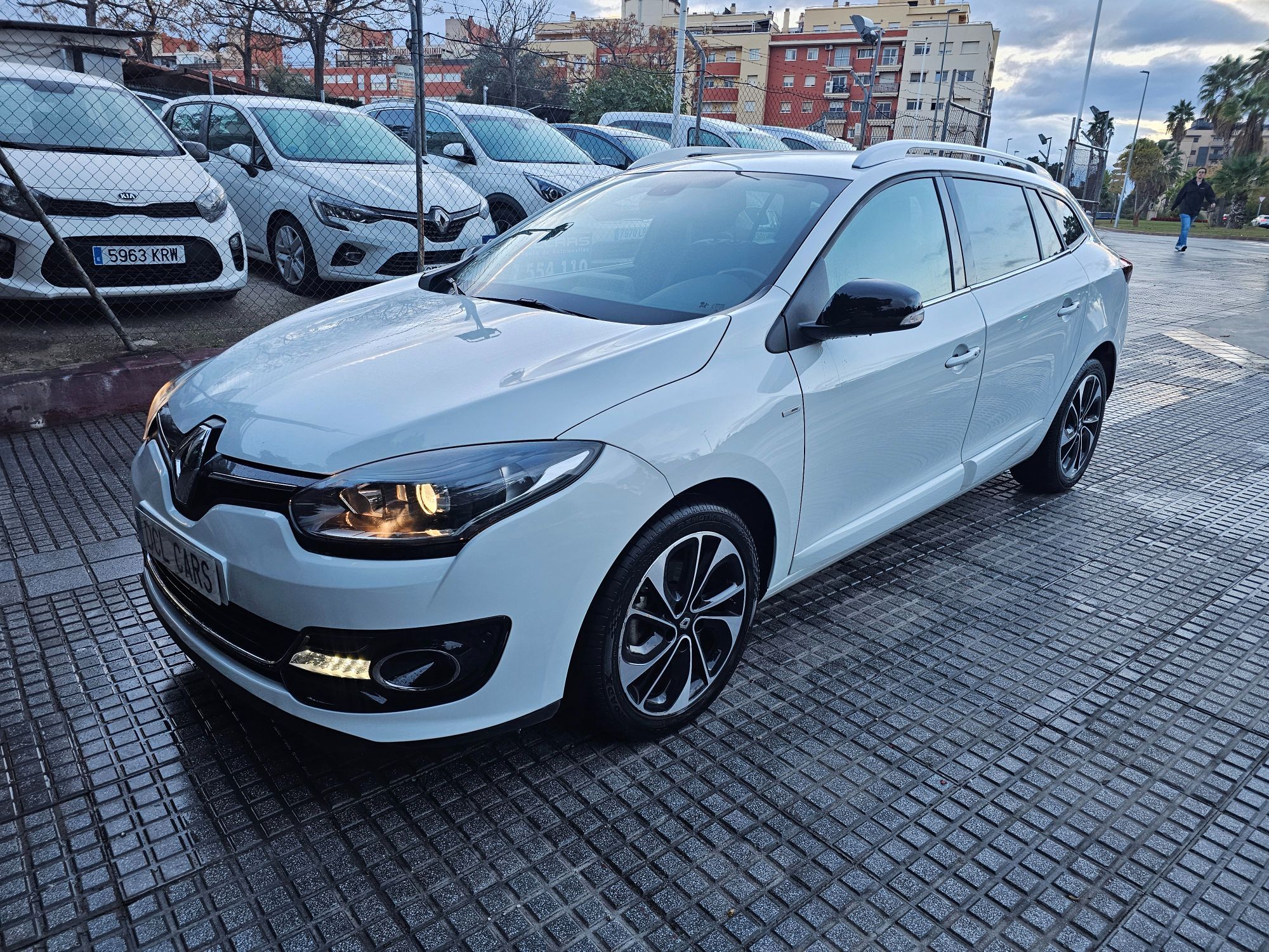 RENAULT Mégane (1.2 TCe Energy GT Line 97kW) en Málaga