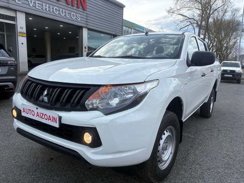 Foto del MITSUBISHI L200 2.5DI-D Double Cab M-PRO