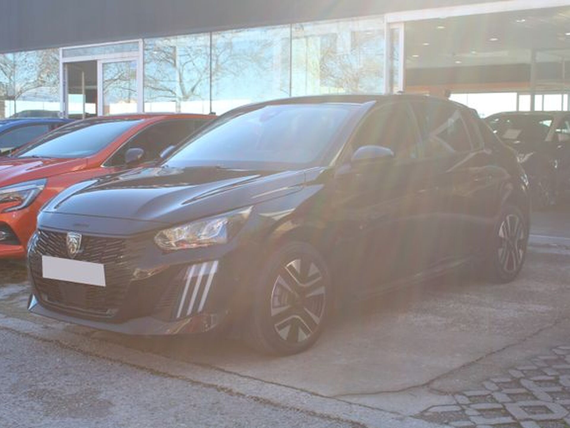 Imagen 2 de PEUGEOT 208