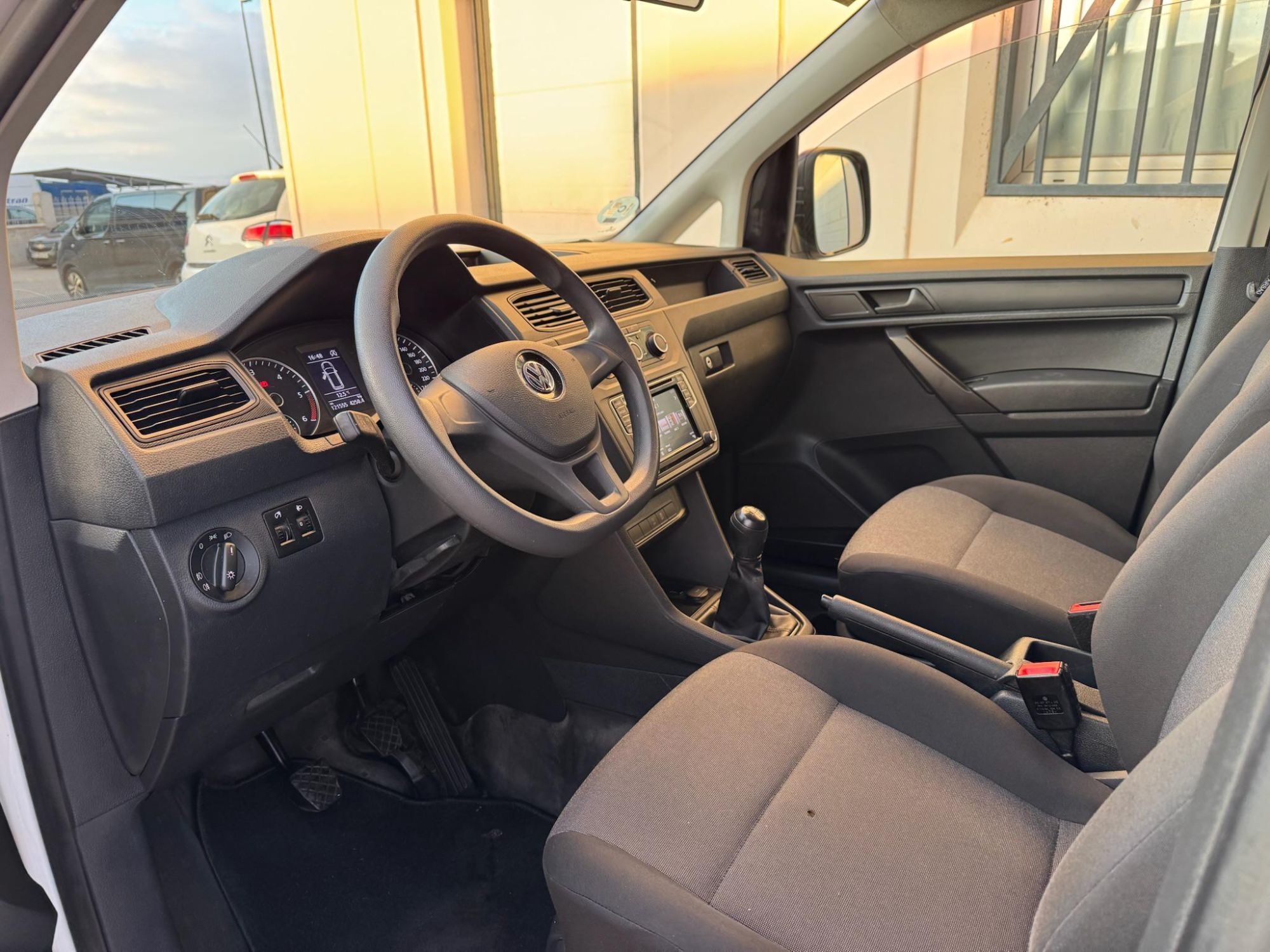 Foto del VOLKSWAGEN Caddy Furgón 2.0TDI Business 75kW