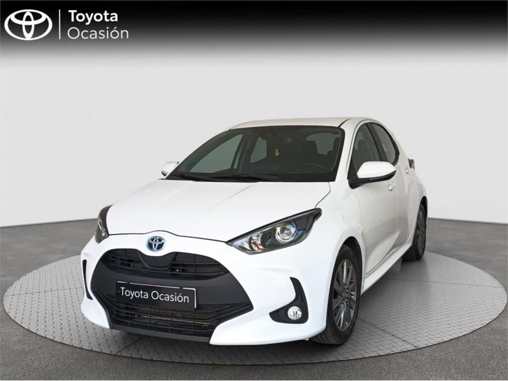 TOYOTA Yaris (5 Puertas Active Tech 120H Automático (e-CVT)) en Madrid