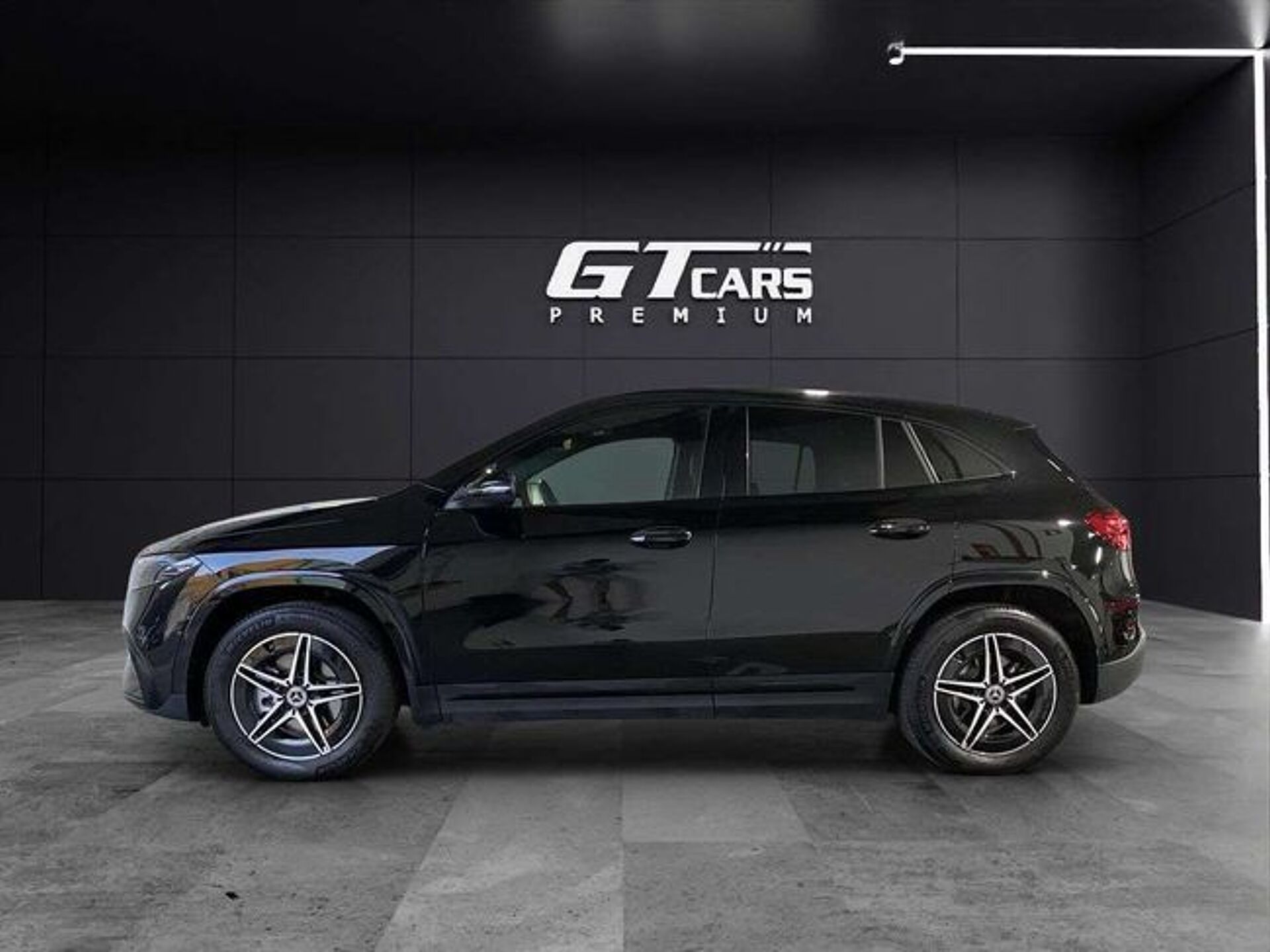 Imagen 2 de MERCEDES EQA