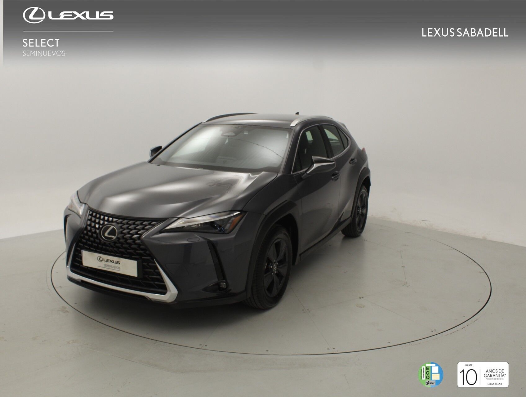 LEXUS UX (300H PLUS 2.0 HYBRID 199 CV AUTO 5P) en Barcelona