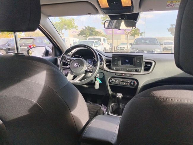 Foto del KIA Ceed 1.0 T-GDI Concept